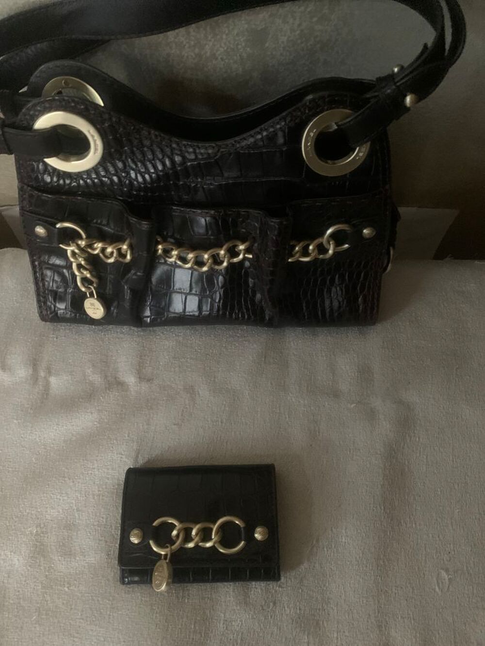 Sac cadeau neuf et son porte monnaie Maroquinerie