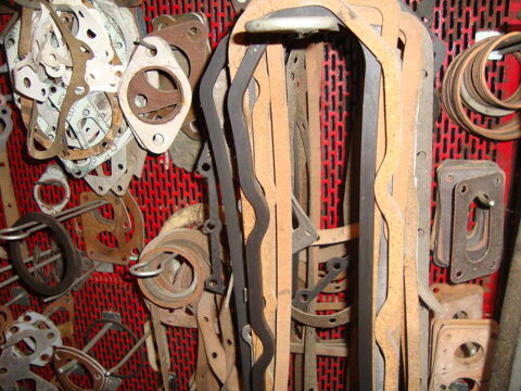 divers joints pour voitures des ann�es 70 � saisir 2 Cantaing-sur-Escaut (59)