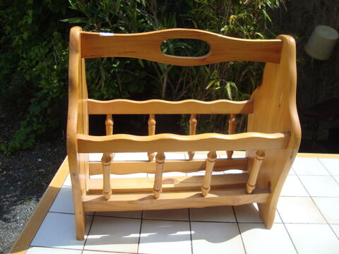 Porte revues en bois clair 6 Villevêque (49)