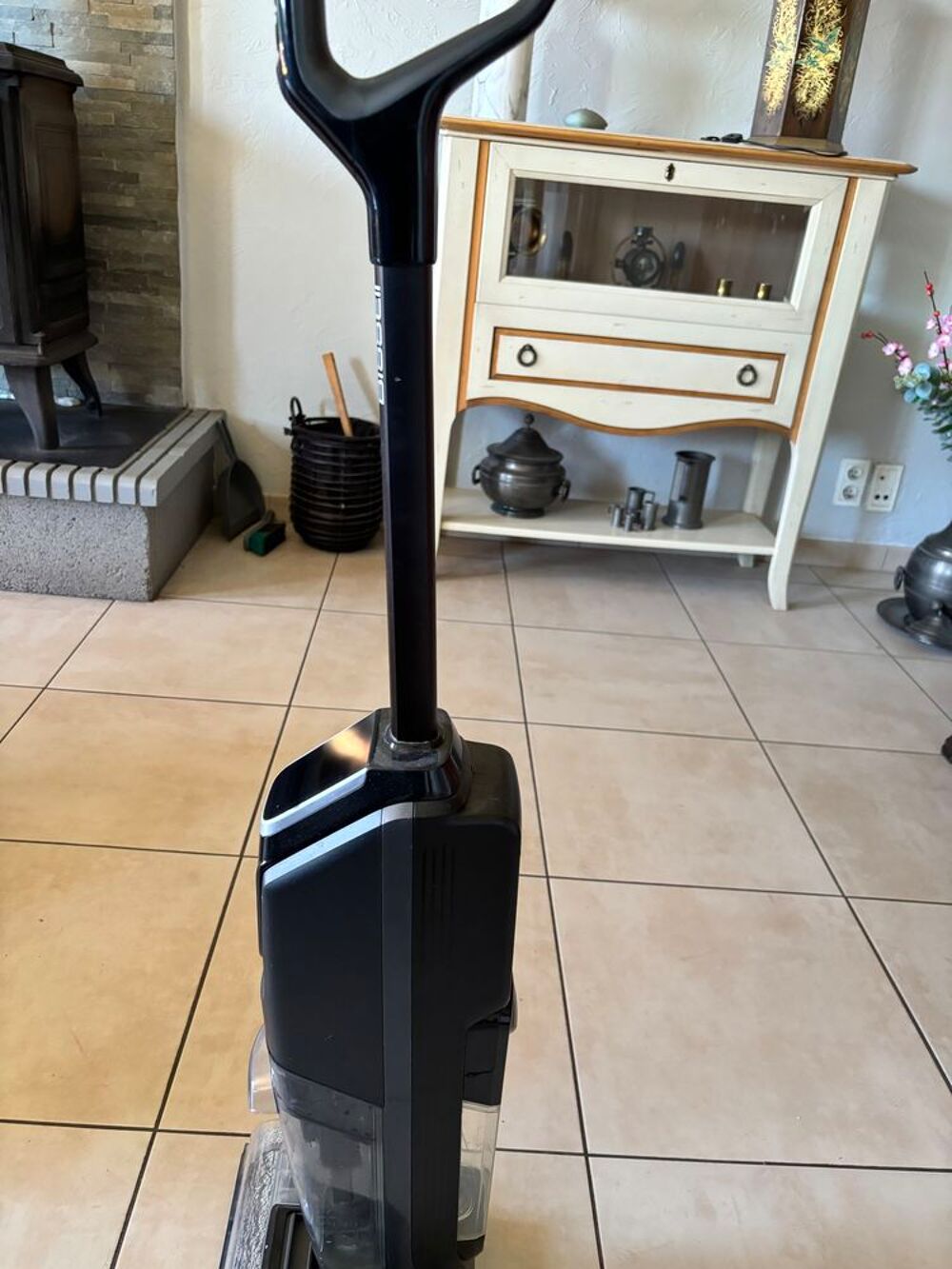 Aspirateur laveur Electroménager