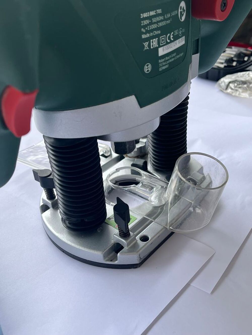 D&eacute;fonceuse Bosch POF1400 ACE &eacute;tat neuf Bricolage
