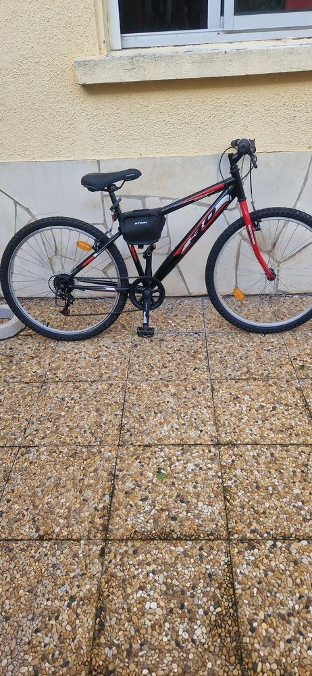 Achetez vtt homme btwin quasi neuf annonce vente Gatti res 06