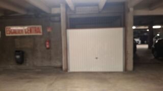  Parking / Garage à louer 14 m² Lyon