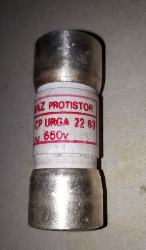 fusible FERRAZ 22 X 58 protistor  63 A 660 Volts (146) 2 41100 Vendme