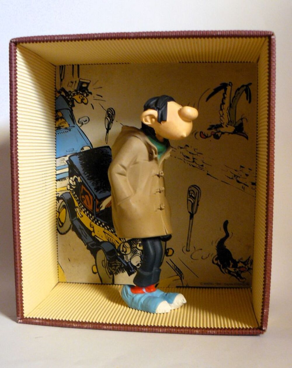 figurine Gaston Duffle Coat en boite d&eacute;cor - Leblon Delienne Jeux / jouets