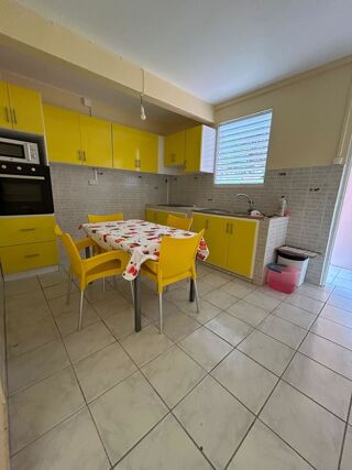  Appartement à louer 3 pièces 70 m² Baillif
