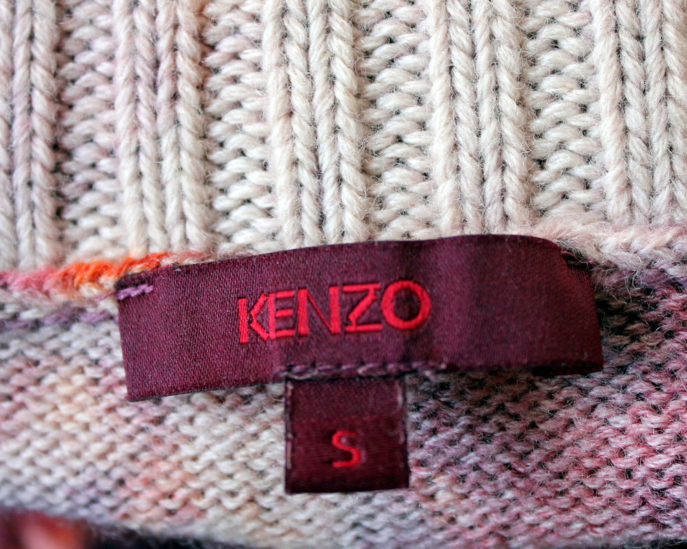 Pull botanical violine KENZO
Taille S Vêtements