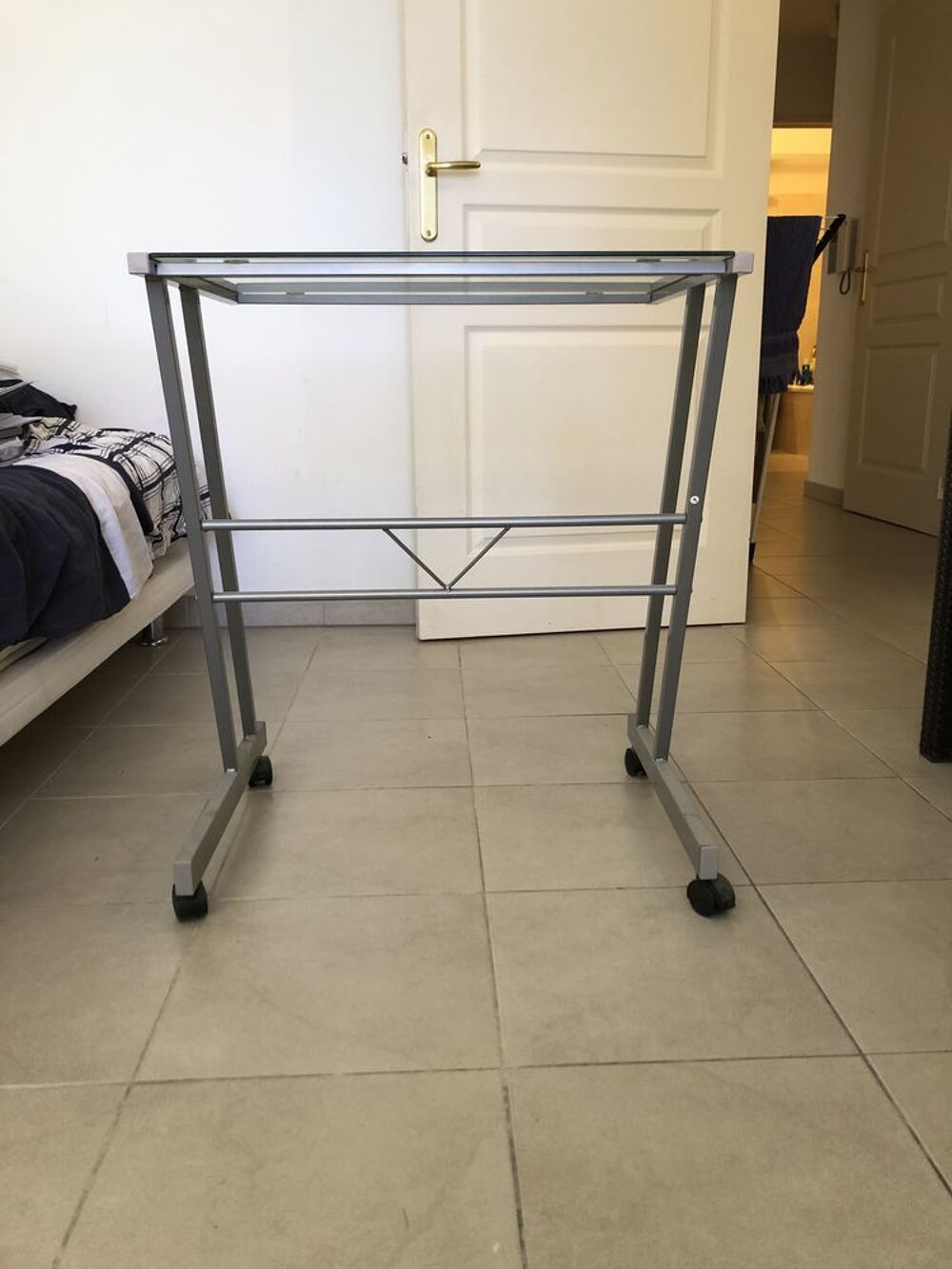 Table d'ordinateur 
Meubles