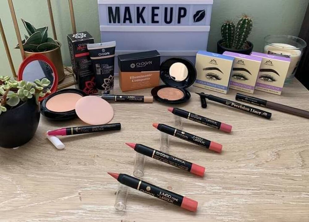 produits fond de teint 100%bio. Maroquinerie