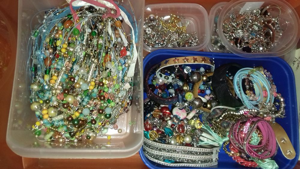 Bijoux cr&eacute;ations artisanales Bijoux et montres