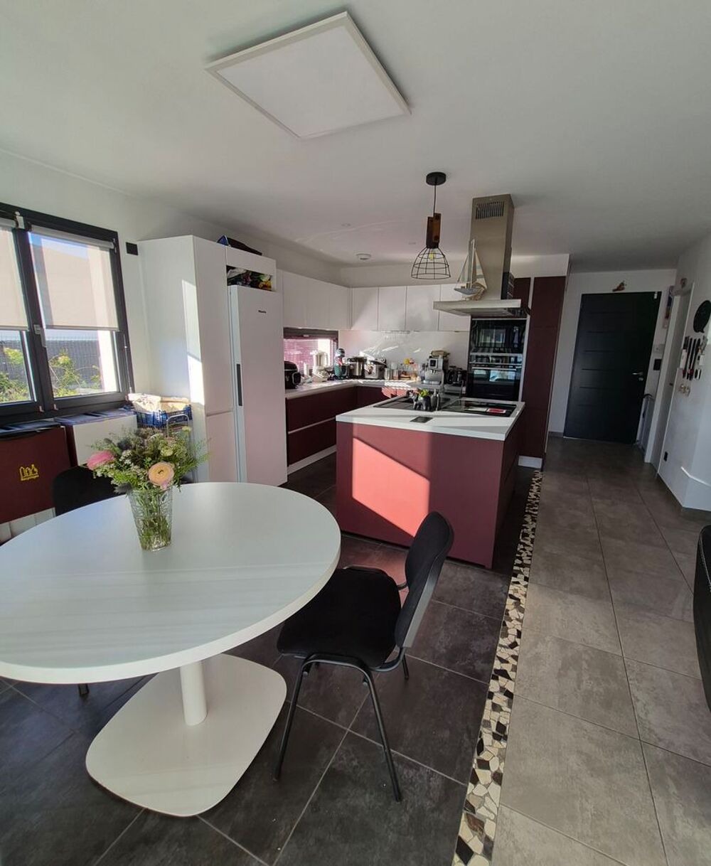 Vente Maison Maison avec piscine, R+1, 3 faces, 125m² sur terrain 461m² Rivesaltes