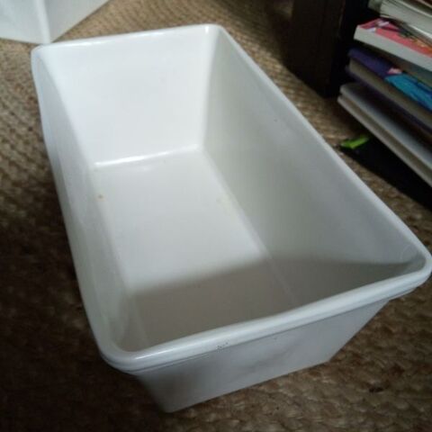 4 moules en plastique 7 Beauchamp (95)