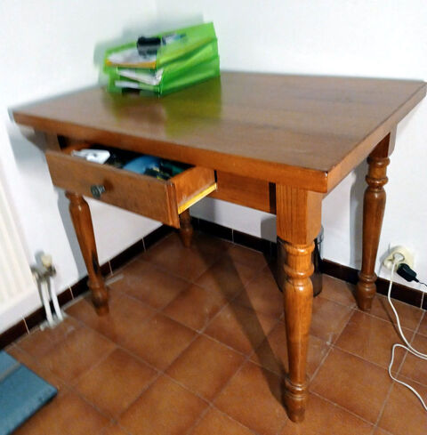 Bureau 
Bureau chne massif 75 Les Sablettes (83)