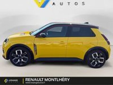 R5 Renault 5 E-Tech Electrique 150 ch autonomie confort Iconic 2024 occasion 91310 Montlh&eacute;ry