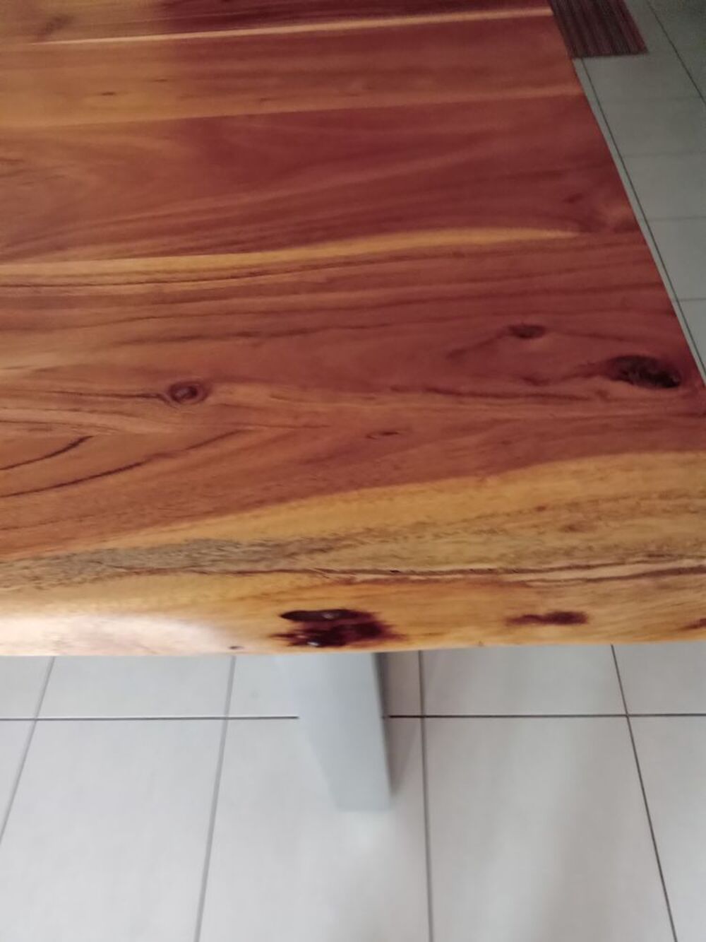 table a manger en bois massif accacia Meubles