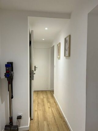  Appartement à louer 4 pièces 65 m²