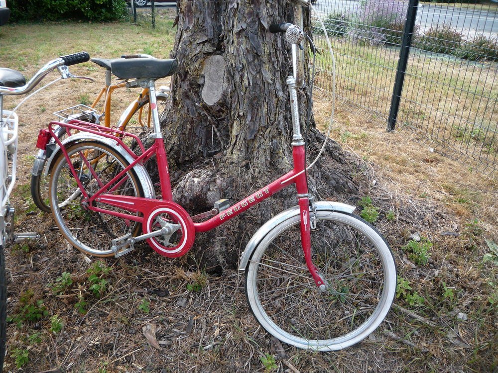 V&eacute;lo ancien/mini v&eacute;lo Peugeot/Hellum/Mikksson Vélos