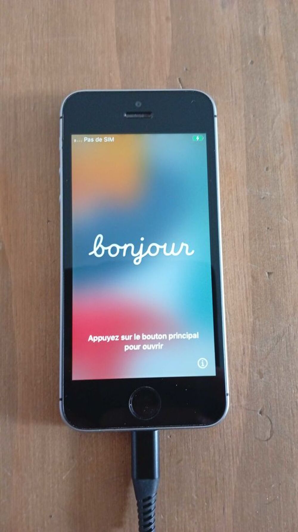 Iphone SE 32Go A1723 Batterie &agrave; Changer Téléphones et tablettes