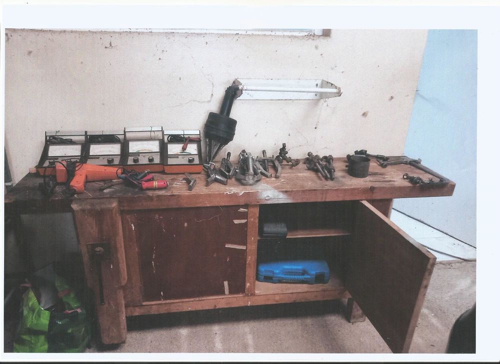 compresseur 200 l et outillage Bricolage