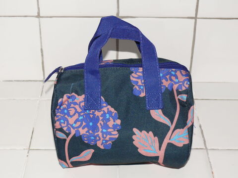 2 vanitys beaut� 4 Saintes (17)