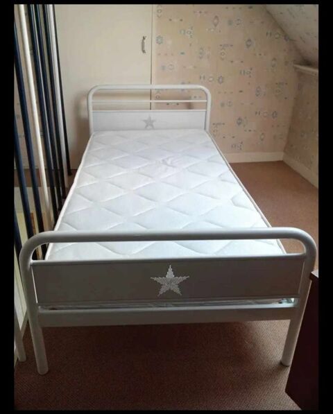 lit en acier blanc laqué d une personne sans matelas Aire-sur-la-Lys (62)