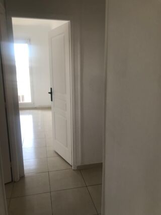  Appartement à louer 3 pièces 75 m²