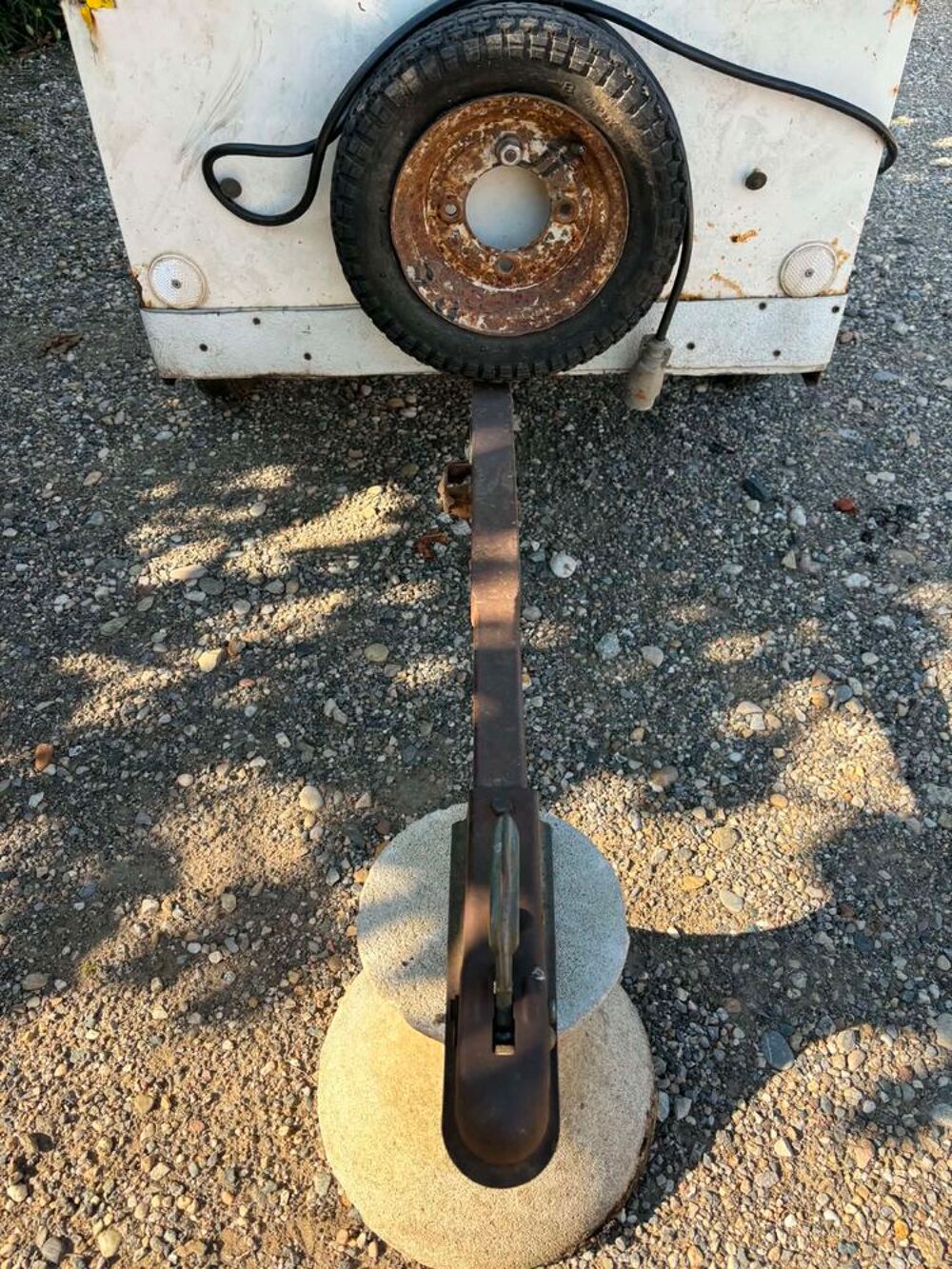 Remorque +/- 400kg &agrave; restaurer Bricolage