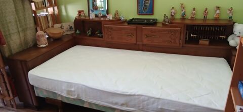 Ensemble vintage lit + table + commode 250 Vincennes (94)