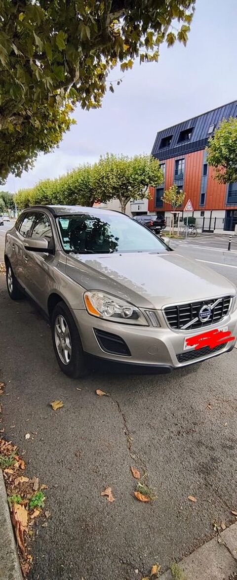 Volvo xc60 D4 163 ch Stop&Start Momentum Busine