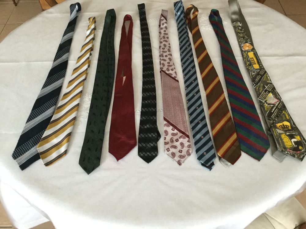 Lot de 10 cravates vintage Vtements