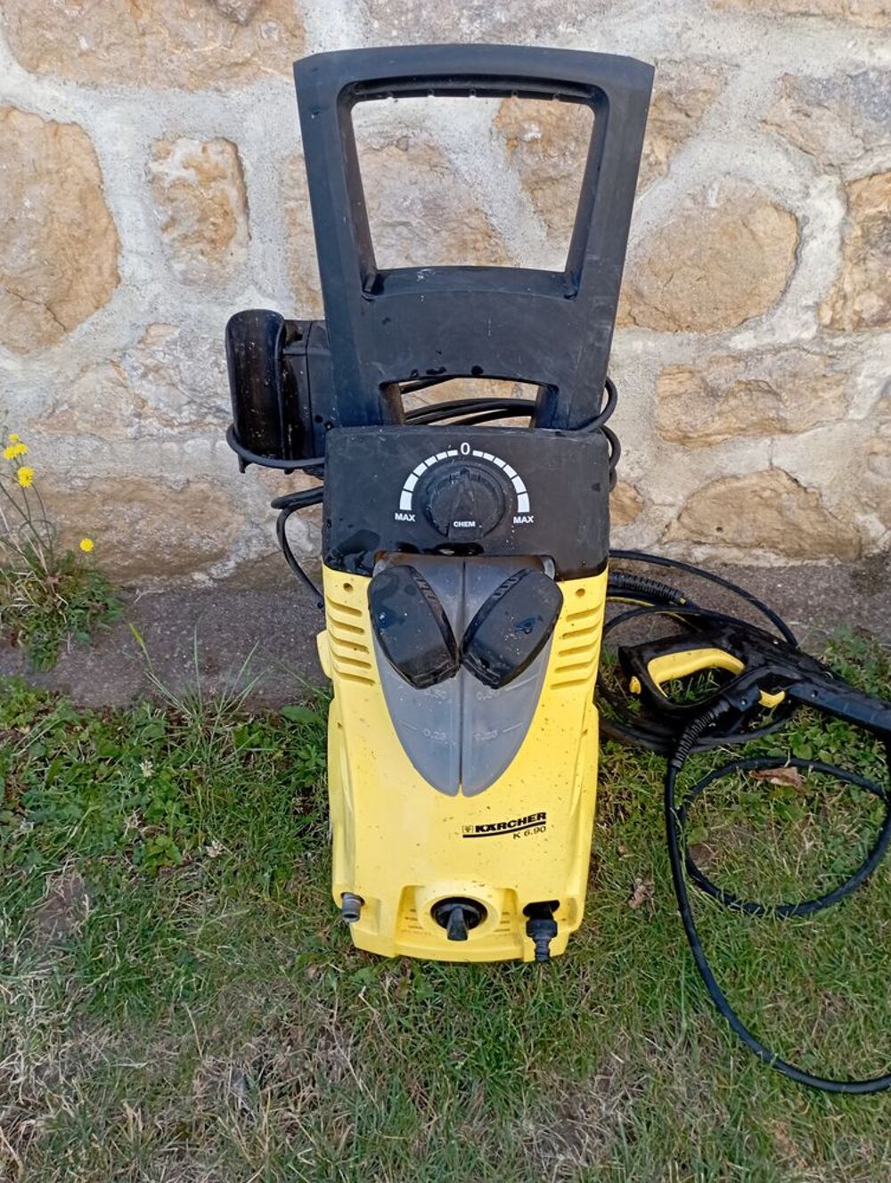   Karcher K7 
État neuf 
Nombreux accessoires 
140 bars 