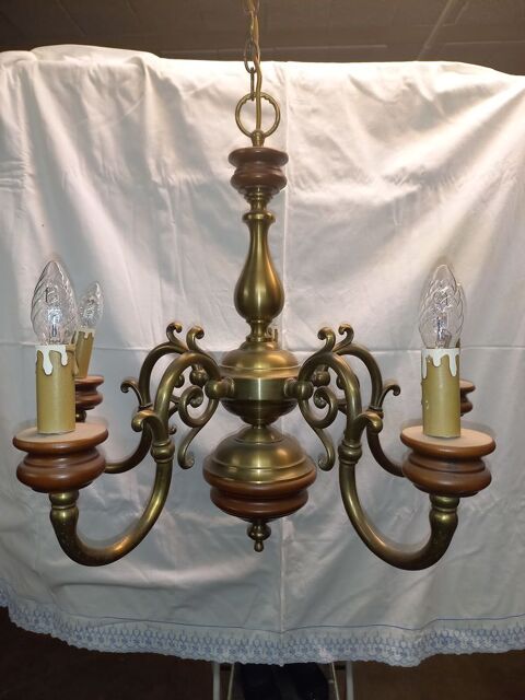 Lot de 2 luminaires en bronze 50 Saint-Montan (07)