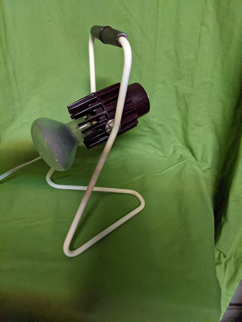 LAMPE PHILIPS spot orientable vintage 1970 en bak&eacute;lite et m&eacute; Décoration