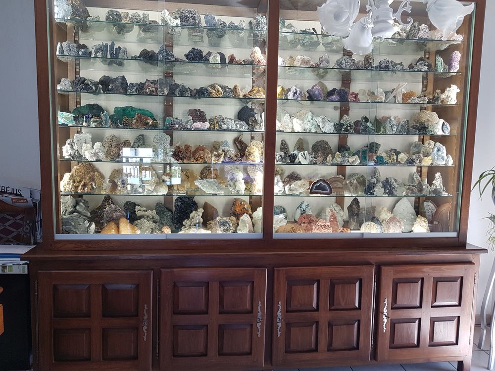 Vitrine min&eacute;raux garnie 
