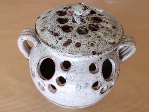 Pot en c�ramique d�coratif pour conserver ail, �chalotes 6 B�thencourt-sur-Mer (80)