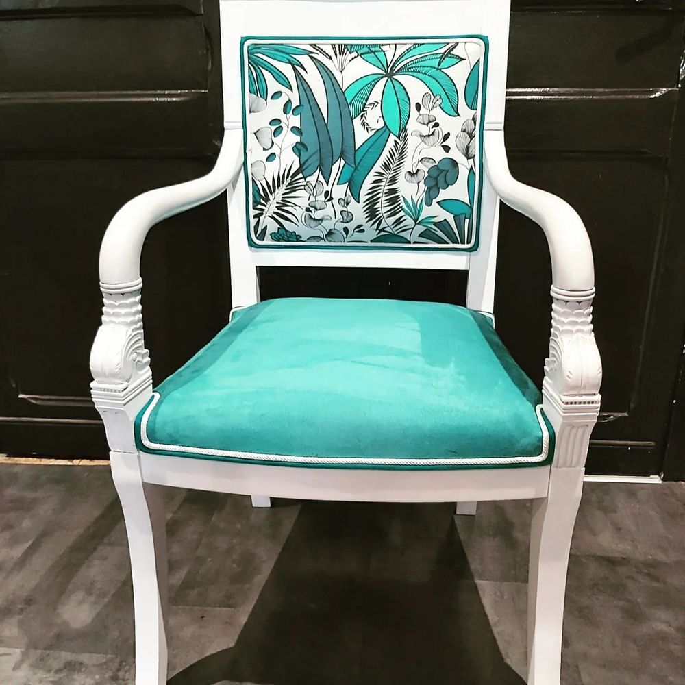 Fauteuil Empire enti&egrave;rement restaur&eacute; Meubles