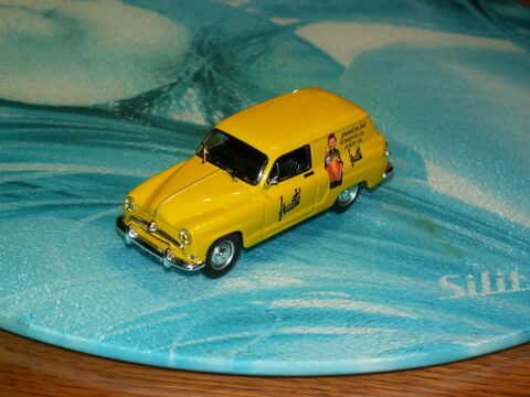 Simca Aronde messagère Fruité au 1/43e
8 Mirecourt (88)