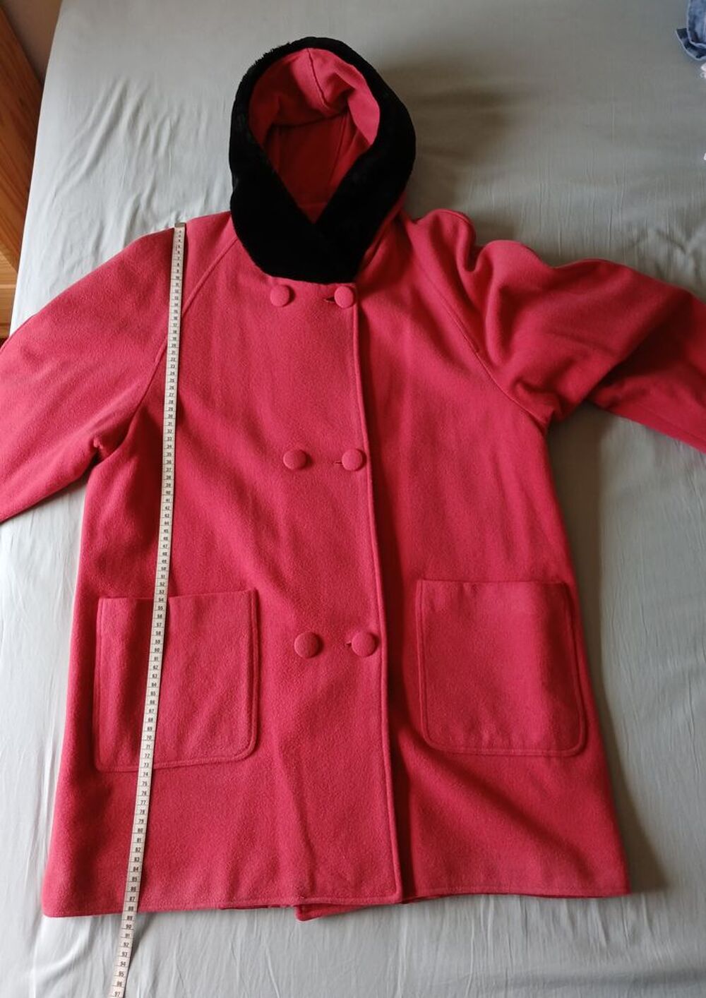 MANTEAU AVEC CAPUCHE COULEUR VIEUX ROSE Vêtements
