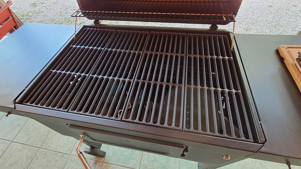 Barbecue "CHAR BROIL" enti&egrave;rement NEUF Jardin