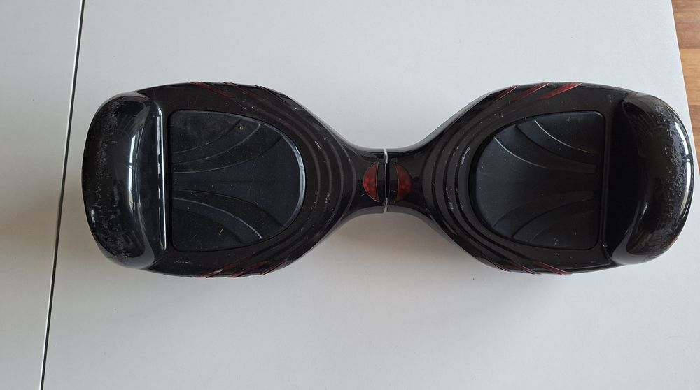 Hoverboard Wispeed H331 avec chargeur en parfait &eacute;tat de fon Sports