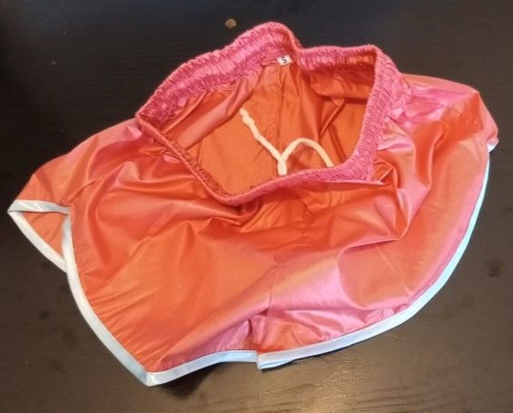 Short Vintage nylon satin jumbo Saumon/bleu ciel Taille S40 Vêtements