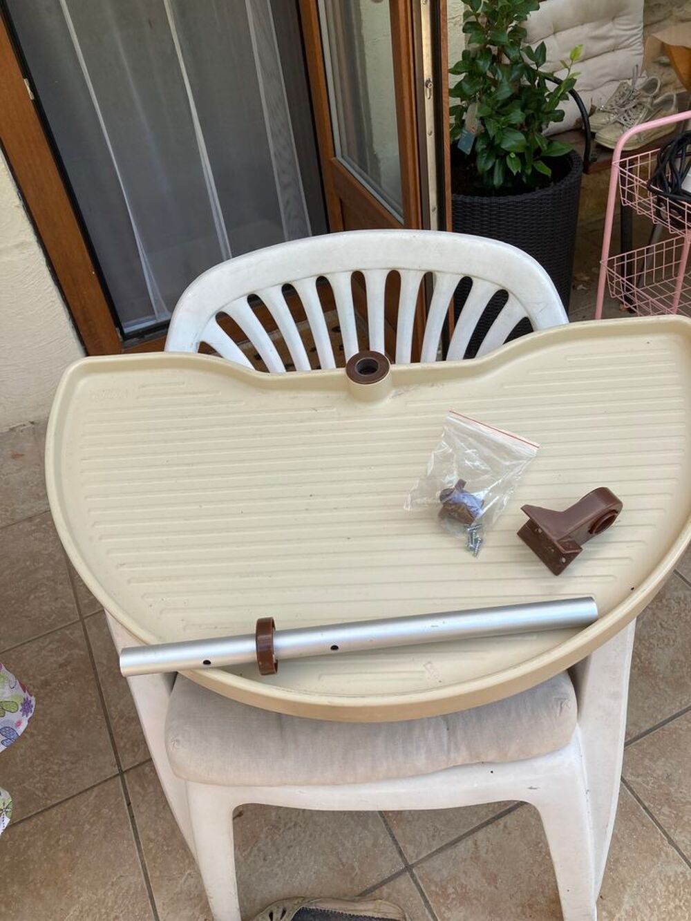 &Eacute;tag&egrave;re Cuisine