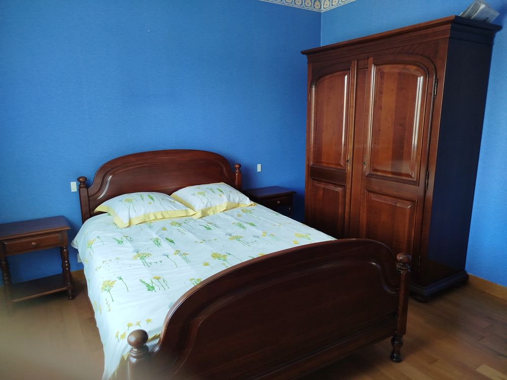 Chambre armoire 2 chevets en bois massif Meubles