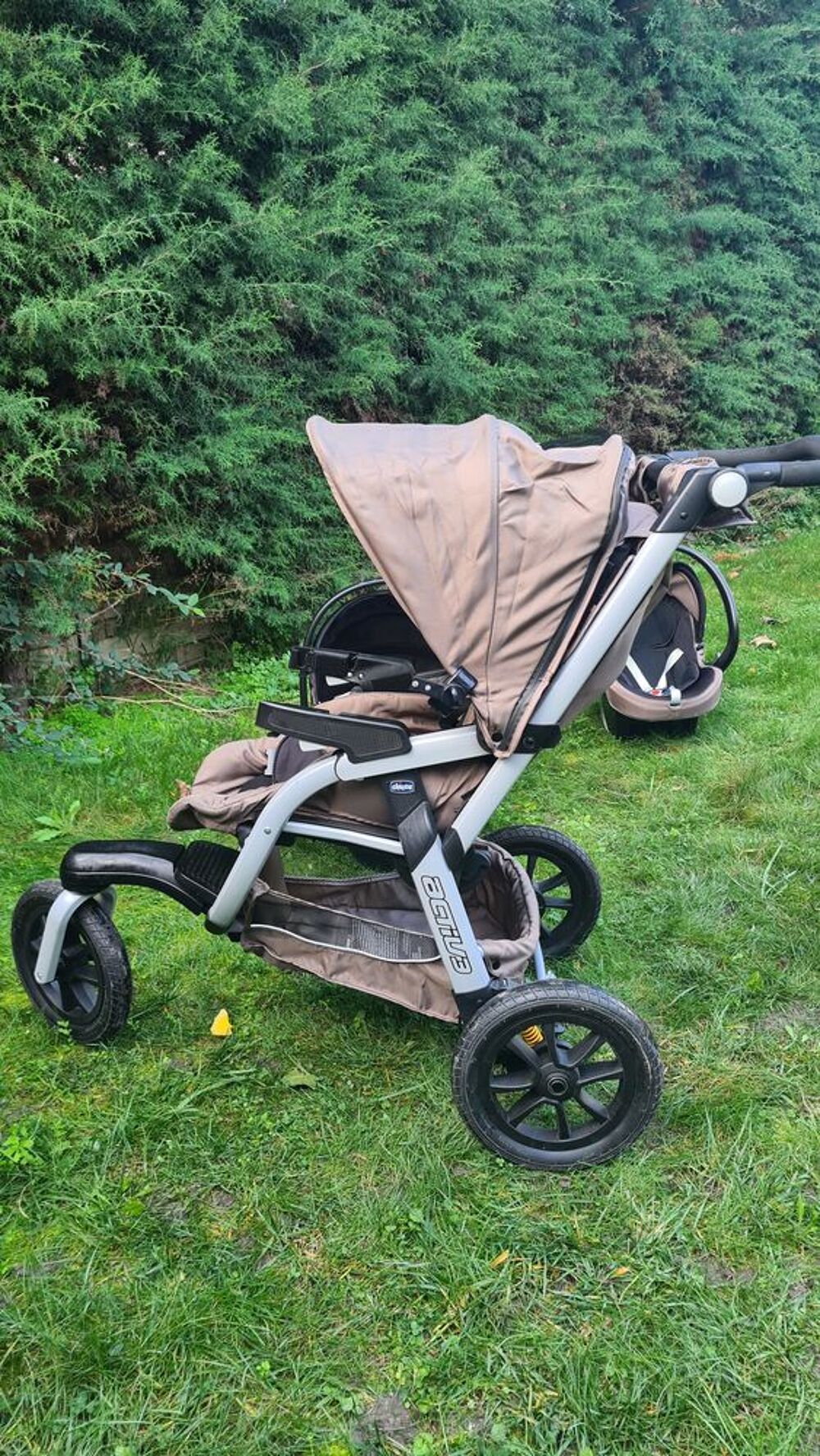Poussette CHICCO ACTIVA TRIO Meubles