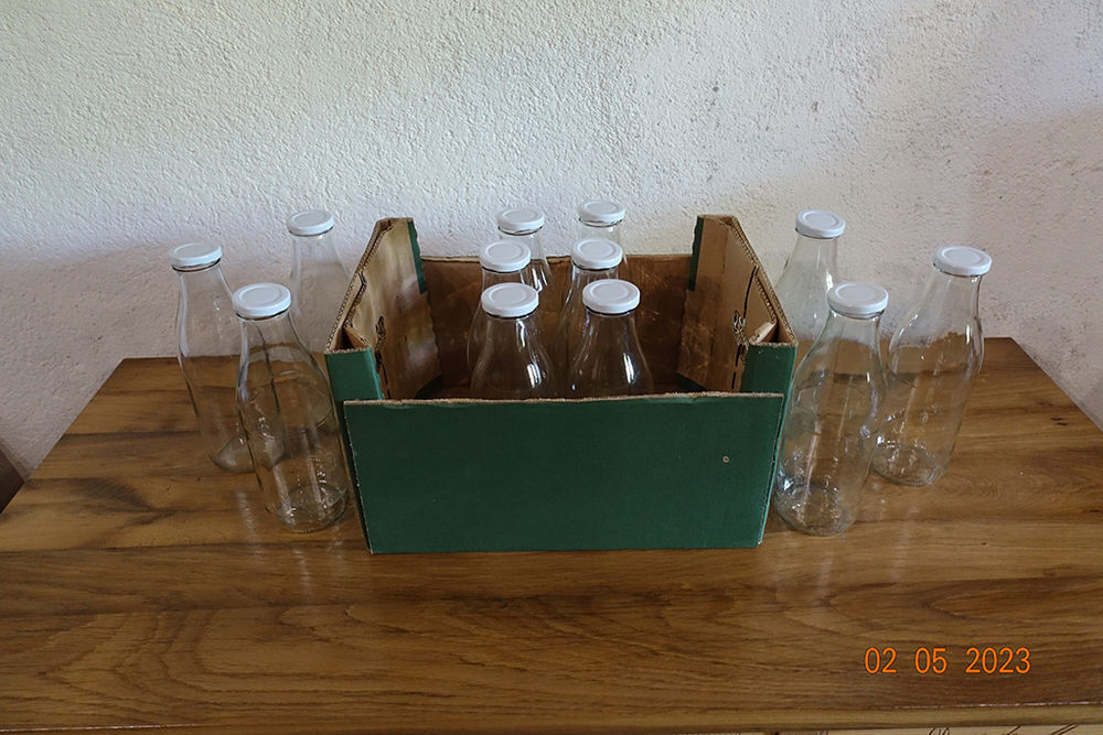 Bouteilles 1 litre en verre avec bouchon a vis Cuisine