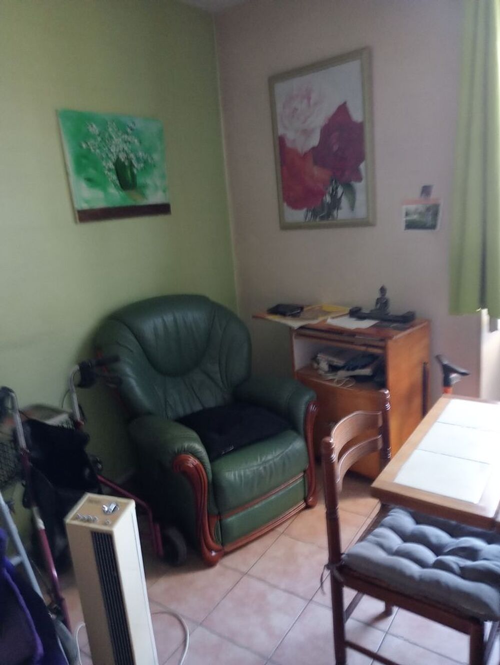 de diff&eacute;rents meubles : Meubles