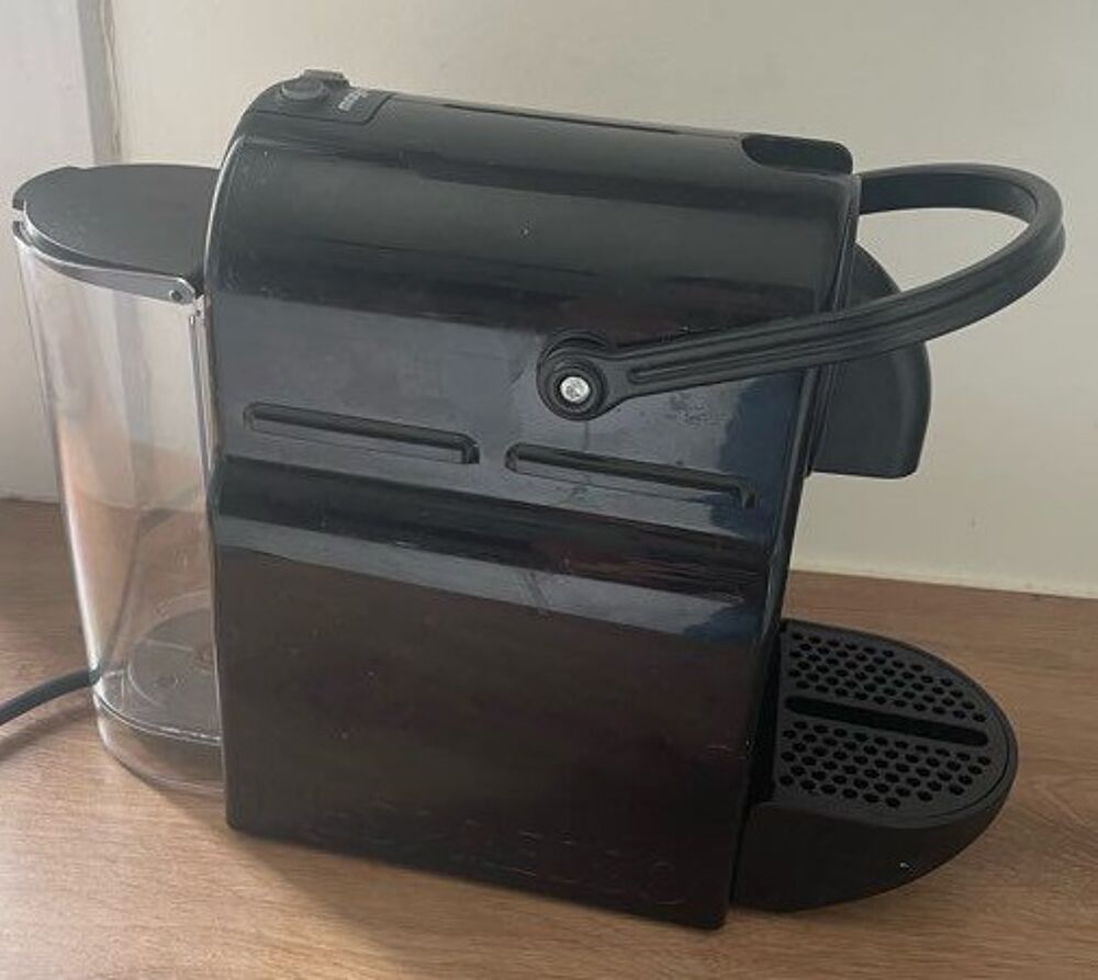 Cafeti&egrave;re magimix Nespresso Inissia Electroménager