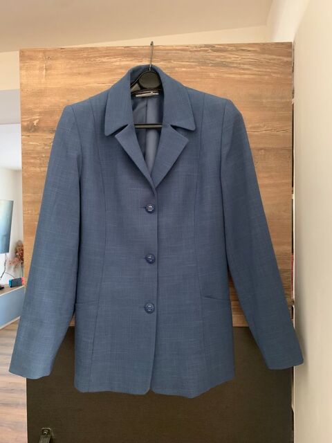 Veste manches longues femme     Damart    Saleilles (66)