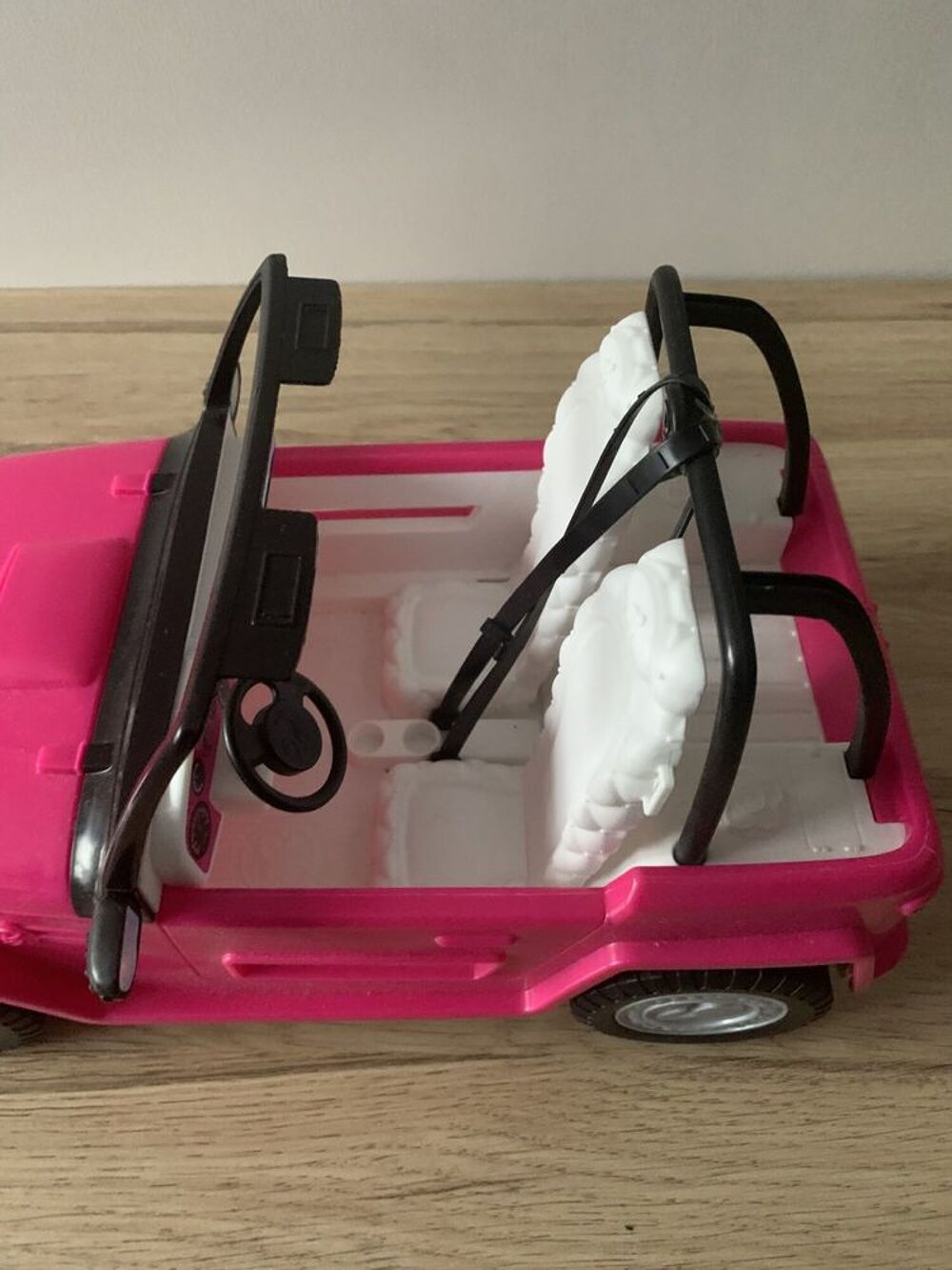 Voiture BARBIE Beach Cruiser rose Jeux / jouets