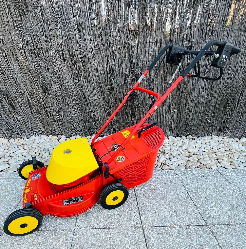 Tondeuse Wolf tract&eacute;e 41cm &eacute;lectrique Jardin